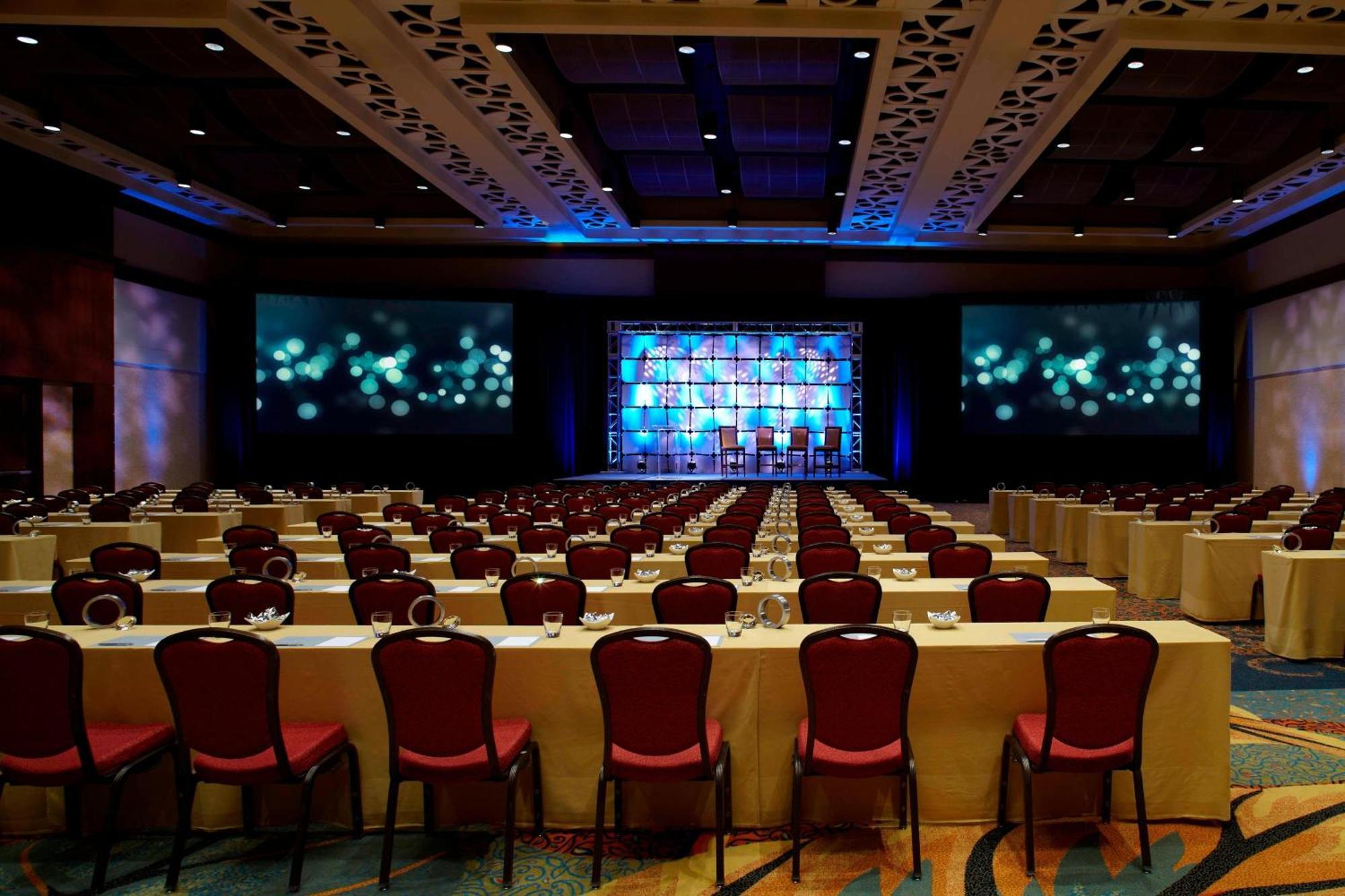 Renaissance Montgomery Hotel & Spa At The Convention Center Esterno foto