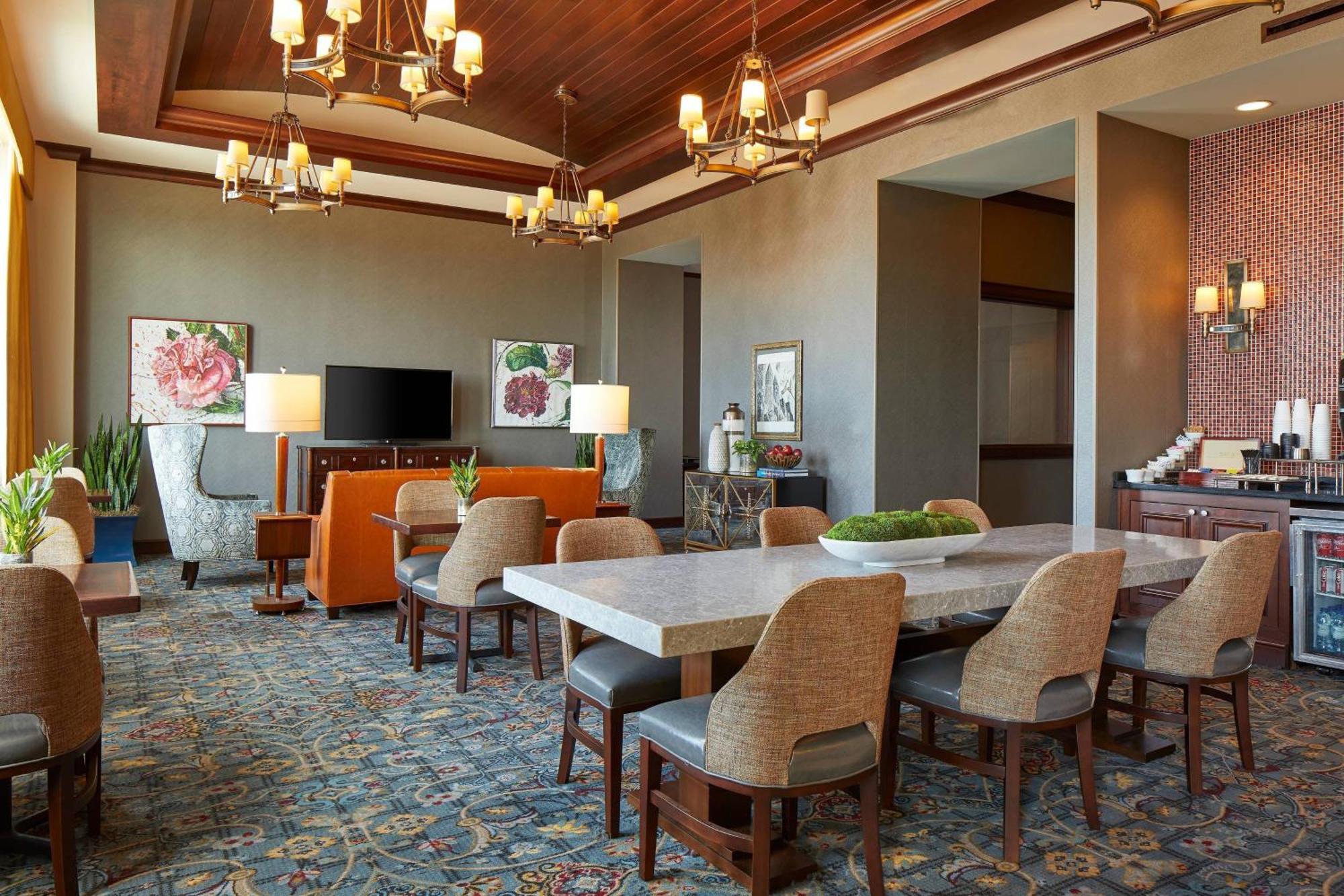 Renaissance Montgomery Hotel & Spa At The Convention Center Esterno foto