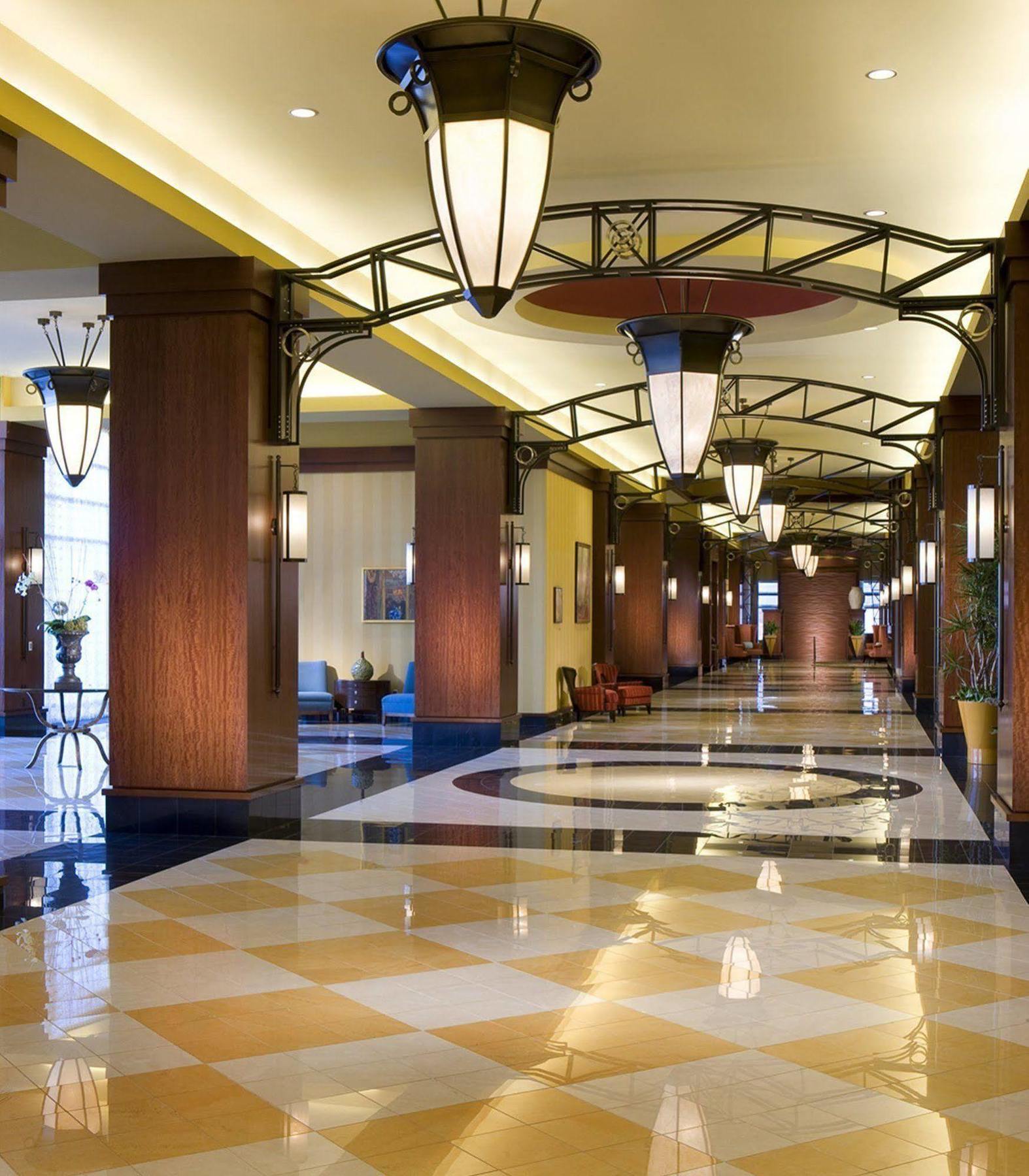 Renaissance Montgomery Hotel & Spa At The Convention Center Esterno foto